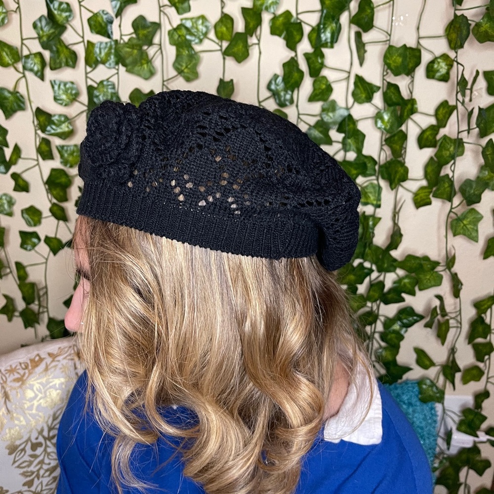 Beret - Picture 3 of 4
